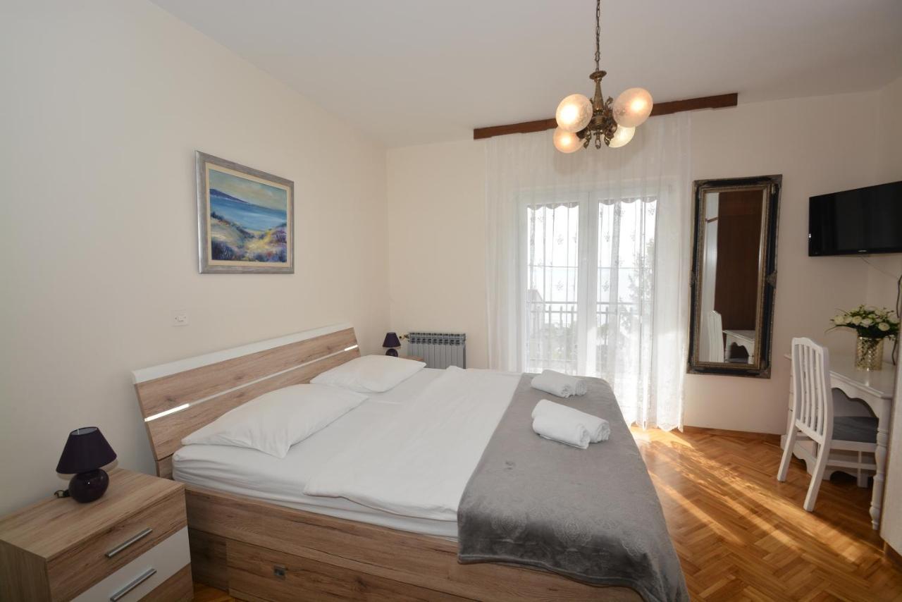 Guesthouse Kamen Kuca Podstrana Buitenkant foto